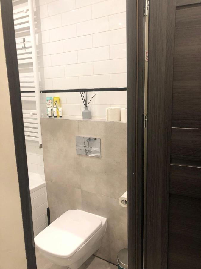 apartament Śródmieście 1 sypialnia oraz 1 salon Wałbrzych Zewnętrze zdjęcie